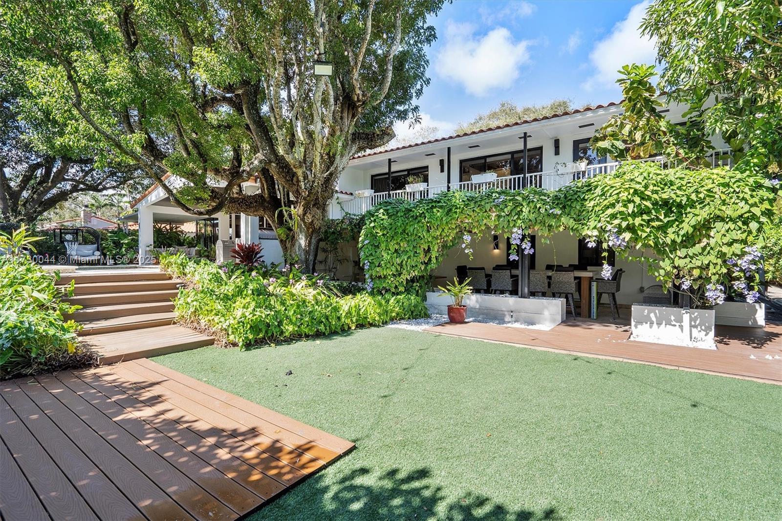 652 Ne 105th St Property Photo 48