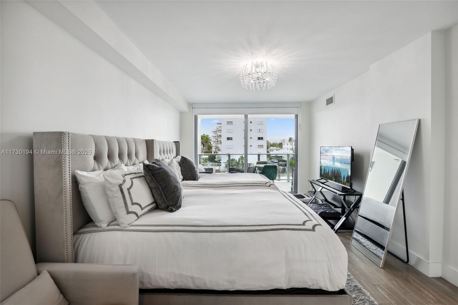 1025 92nd St 402 Property Photo 13