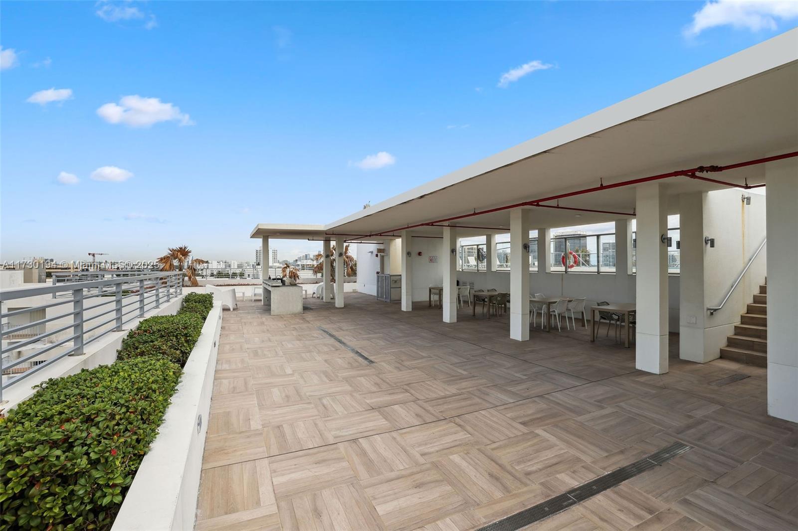 1025 92nd St 402 Property Photo 23