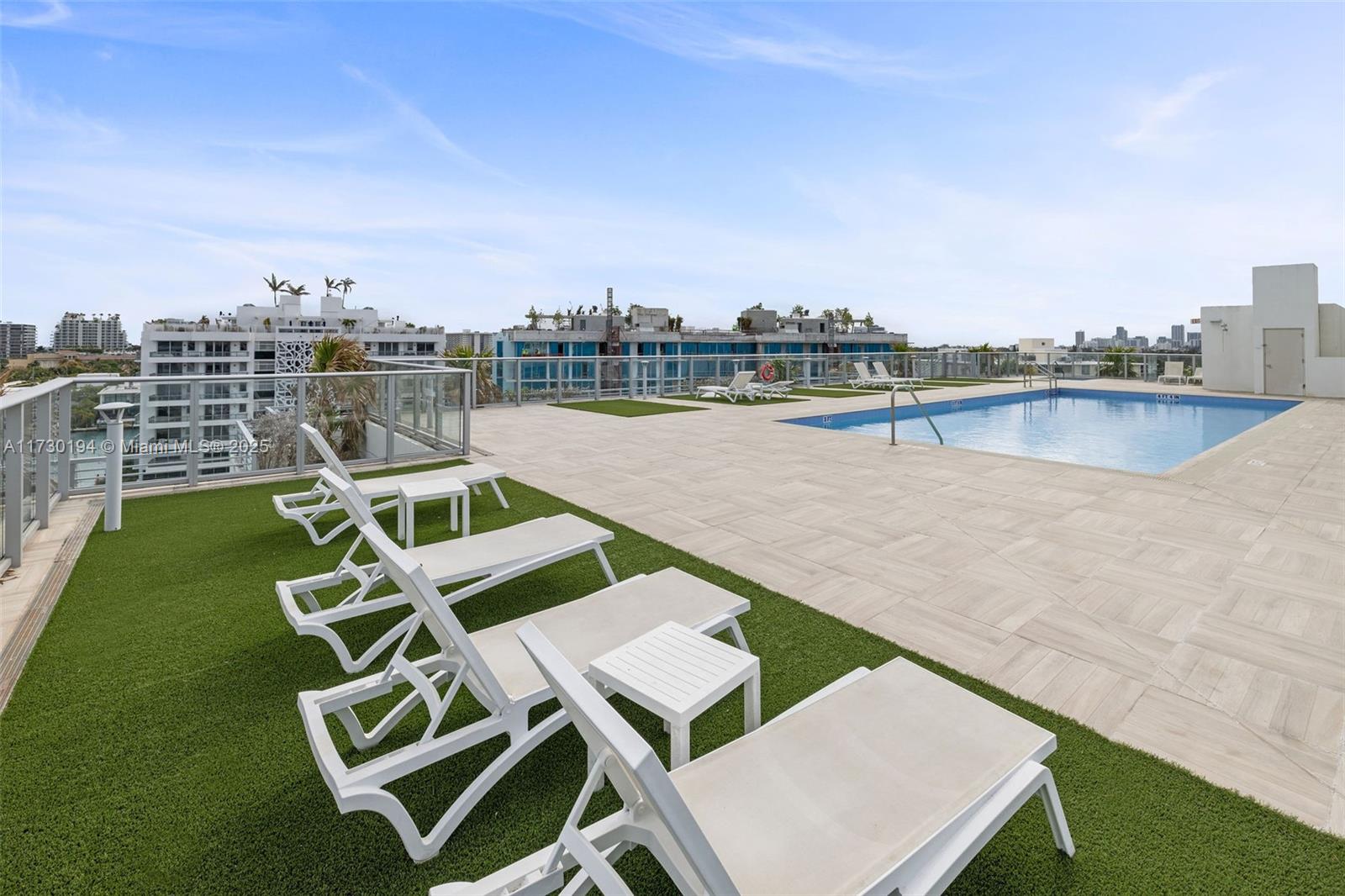 1025 92nd St 402 Property Photo 24