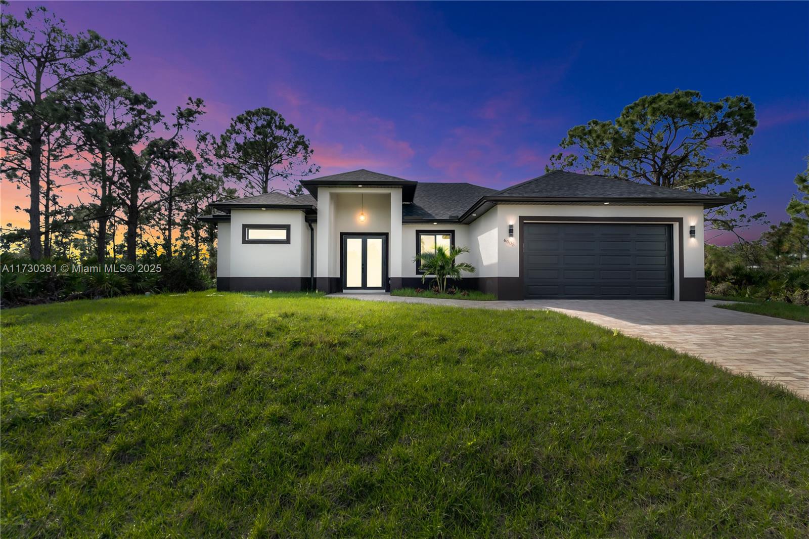 6005 Queen Property Photo 1