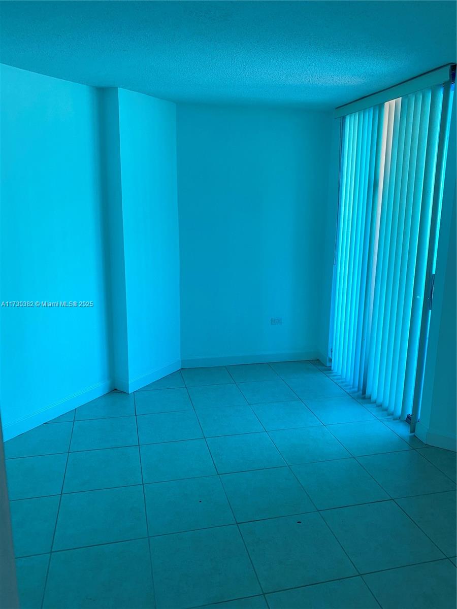 5555 Collins Ave 6t Property Photo 5