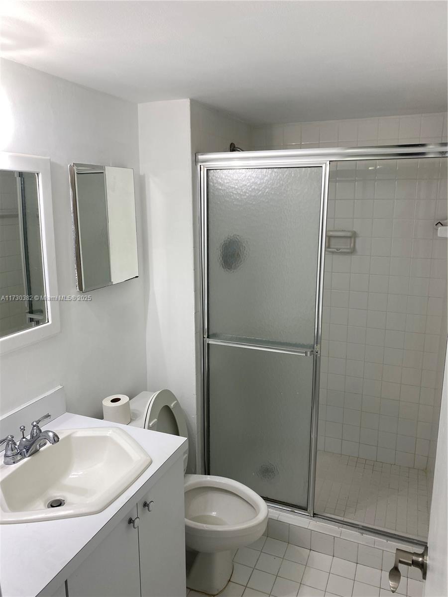 5555 Collins Ave 6t Property Photo 7