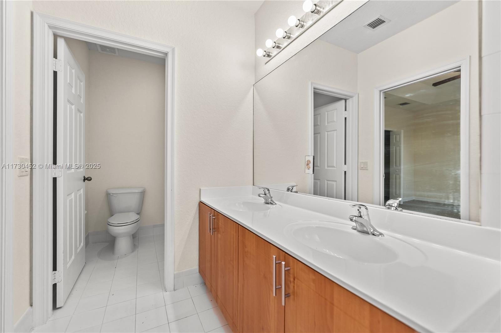 2466 Se 15th Ct Property Photo 17