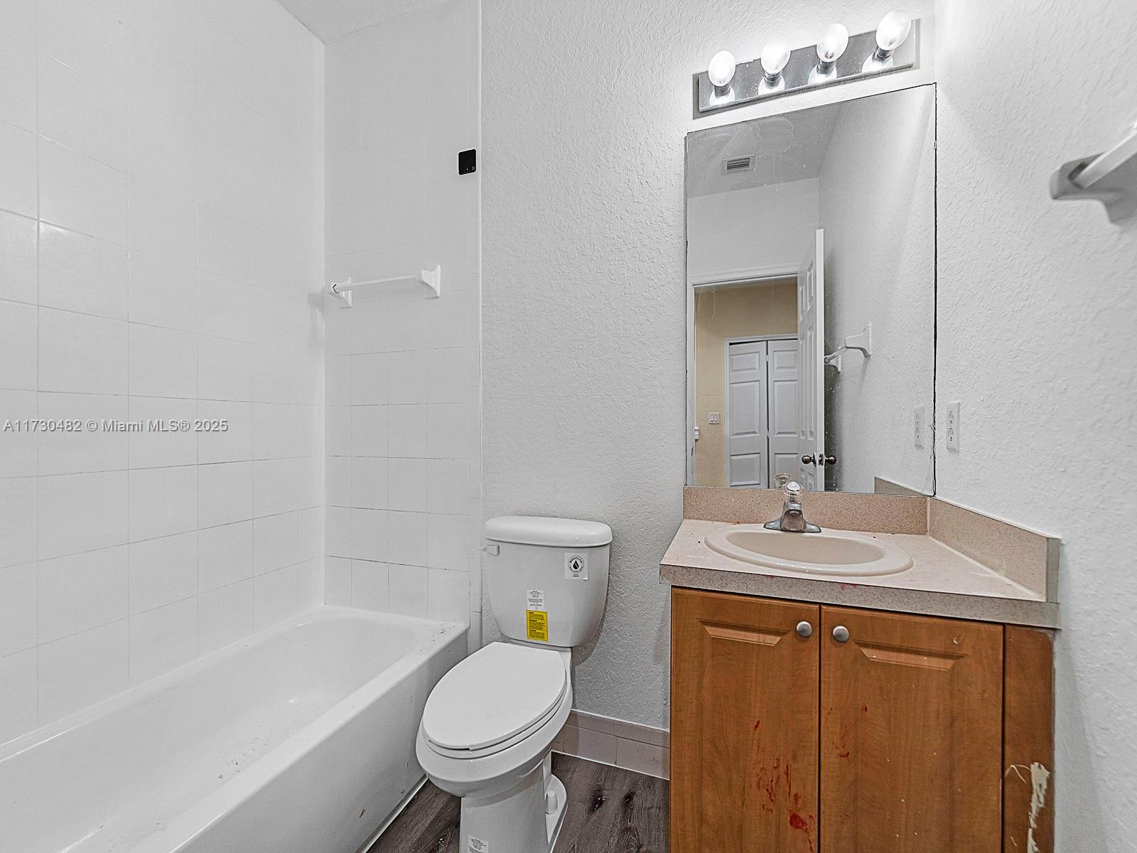 2463 Se 15th Ct Property Photo 11