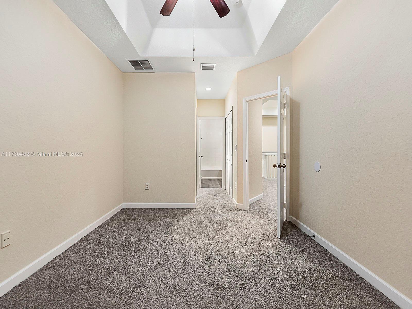 2463 Se 15th Ct Property Photo 14