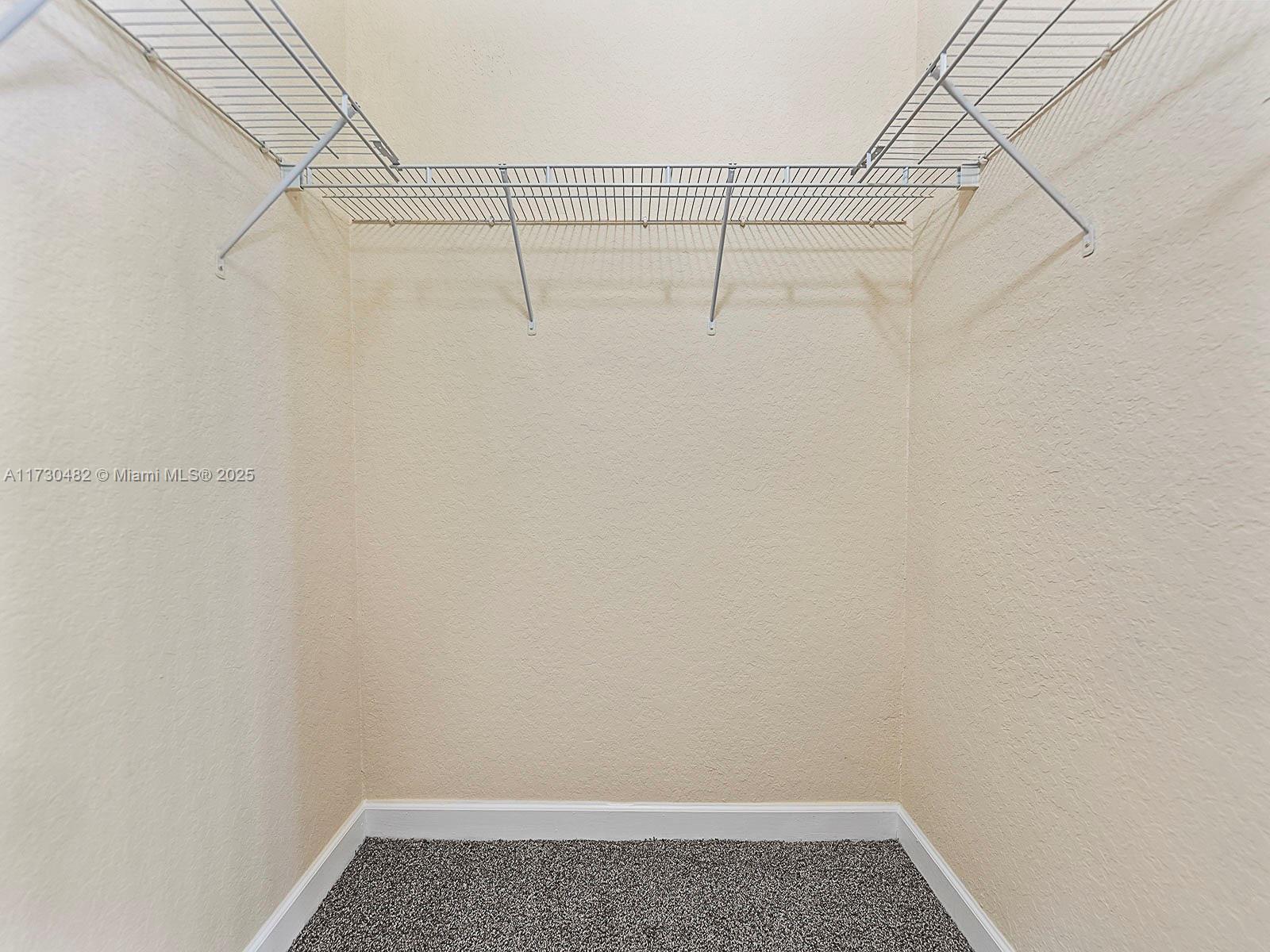 2463 Se 15th Ct Property Photo 15
