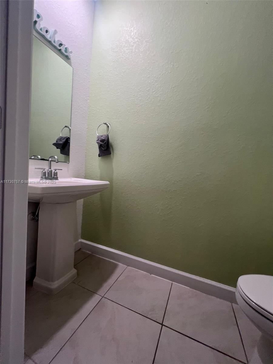 1137 Sw 6th Ct Property Photo 10