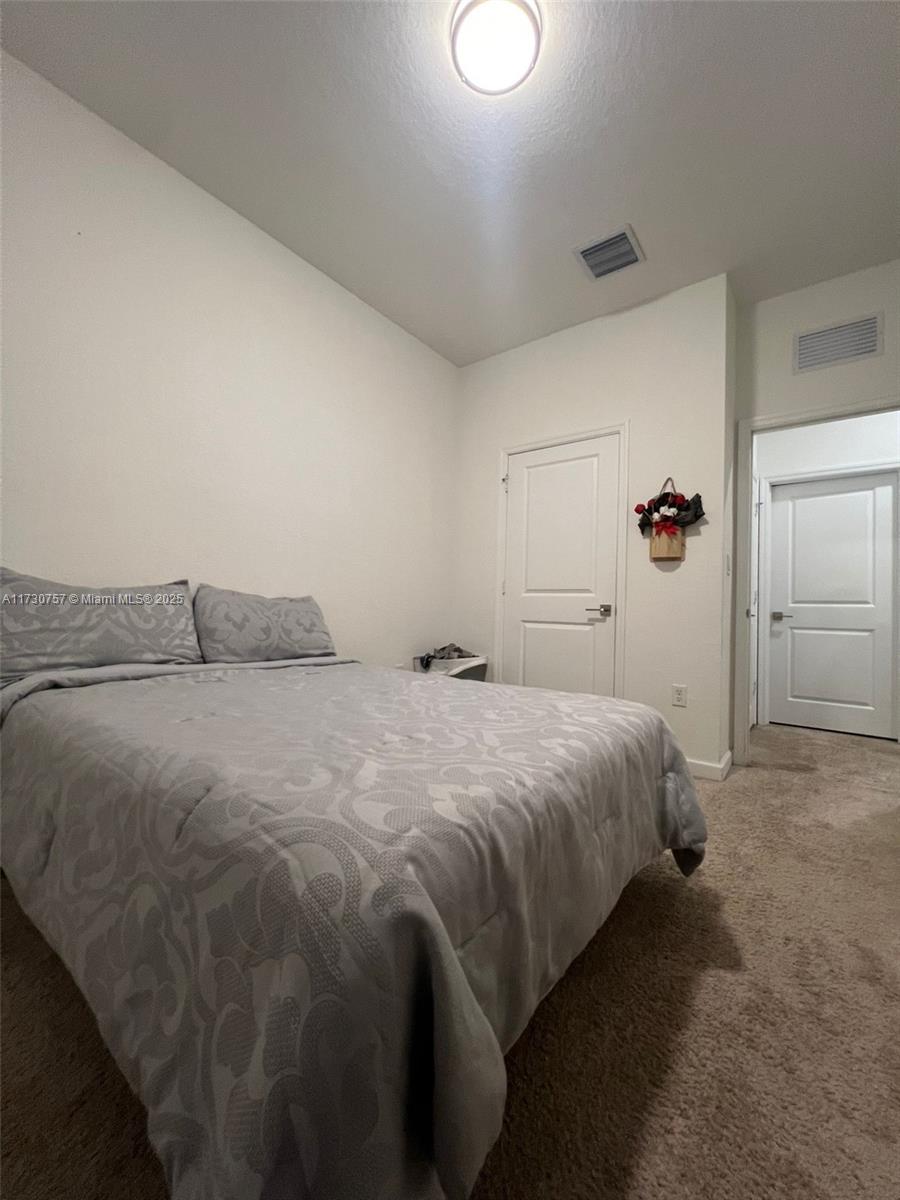 1137 Sw 6th Ct Property Photo 24