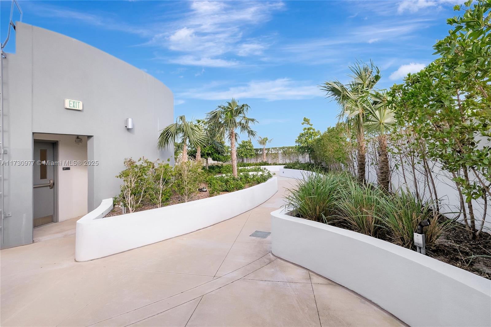 21290 Biscayne 210 Property Photo 20