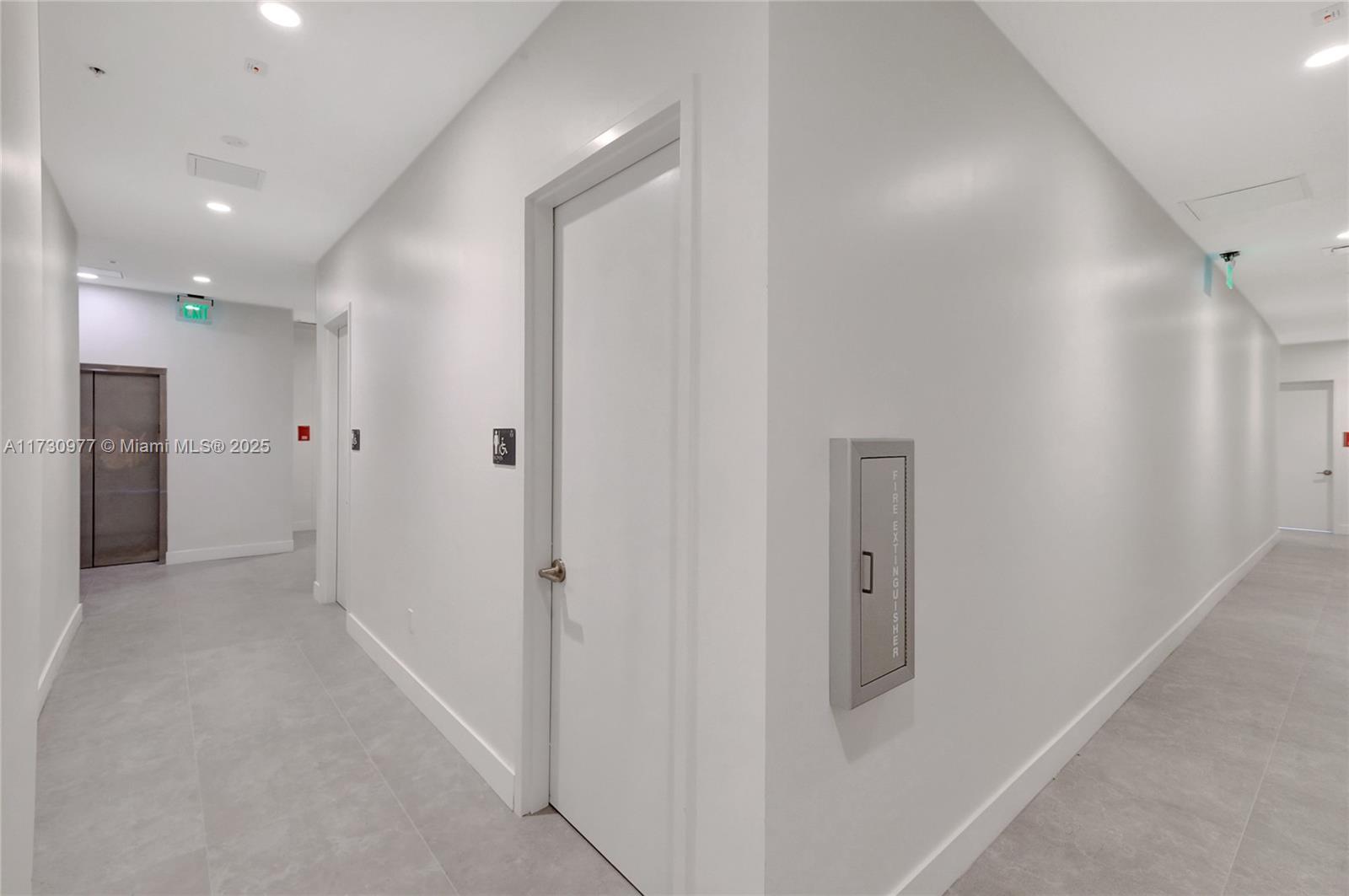 21290 Biscayne 210 Property Photo 22