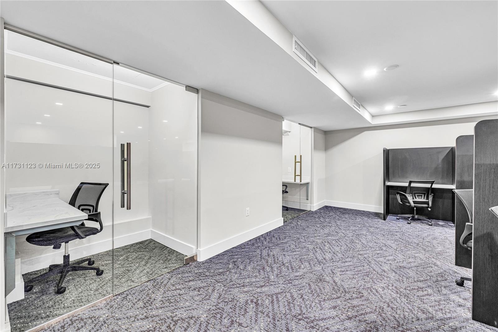 11 Island Av 2010 Property Photo 44