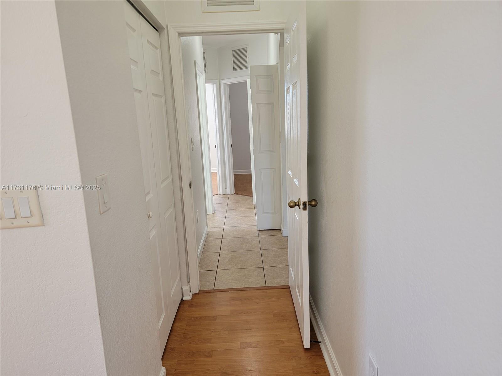 1690 Ne 33rd Ave 210-6 Property Photo 14