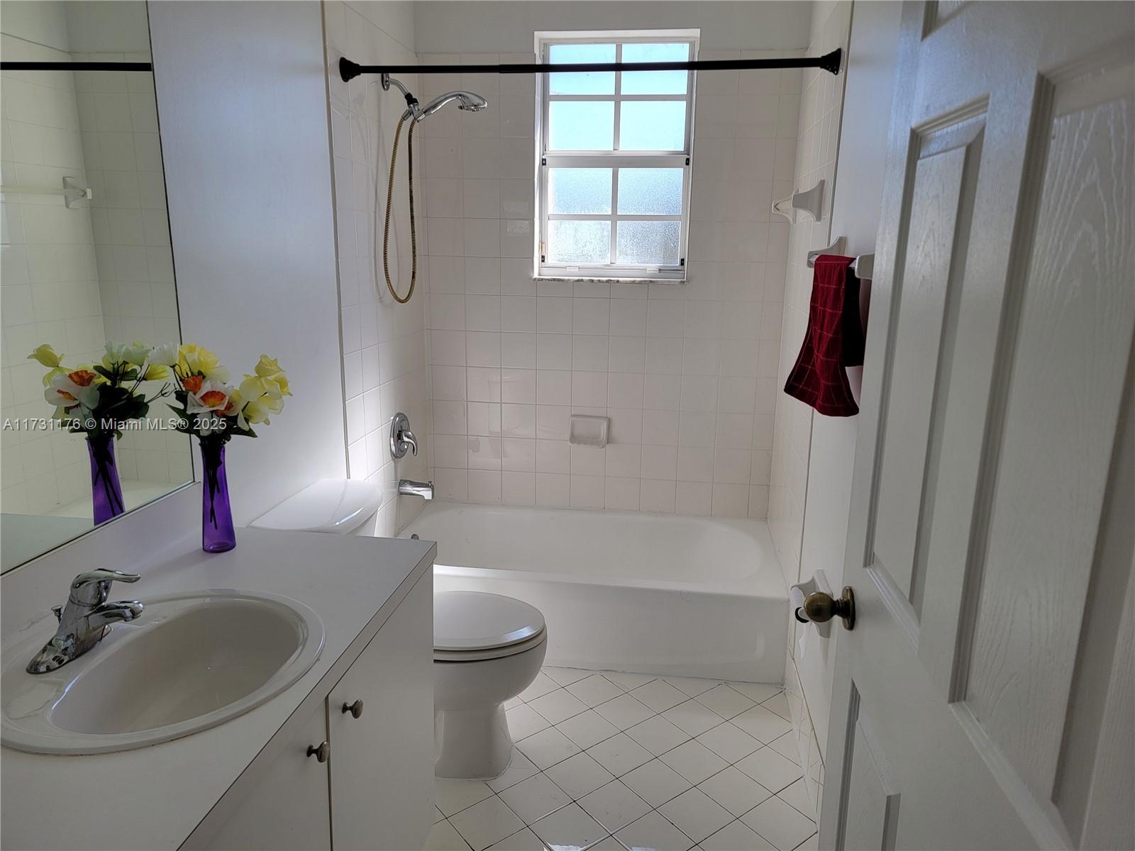 1690 Ne 33rd Ave 210-6 Property Photo 15