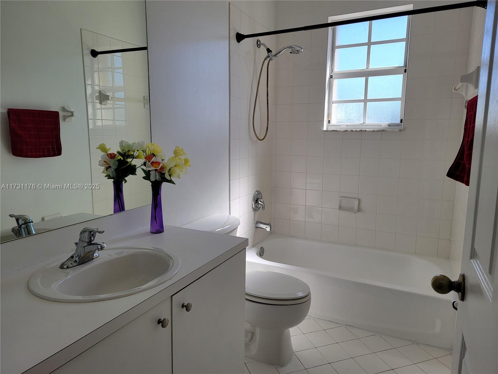 1690 Ne 33rd Ave 210-6 Property Photo 16