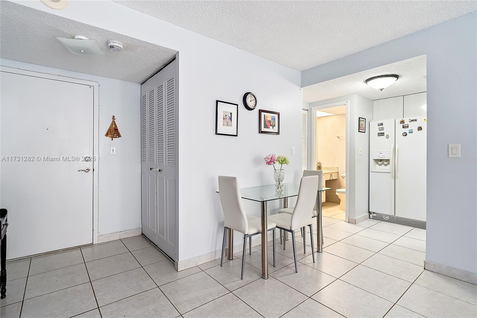 251 174 107 Property Photo 9