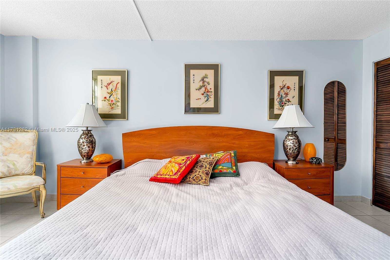 251 174 107 Property Photo 23