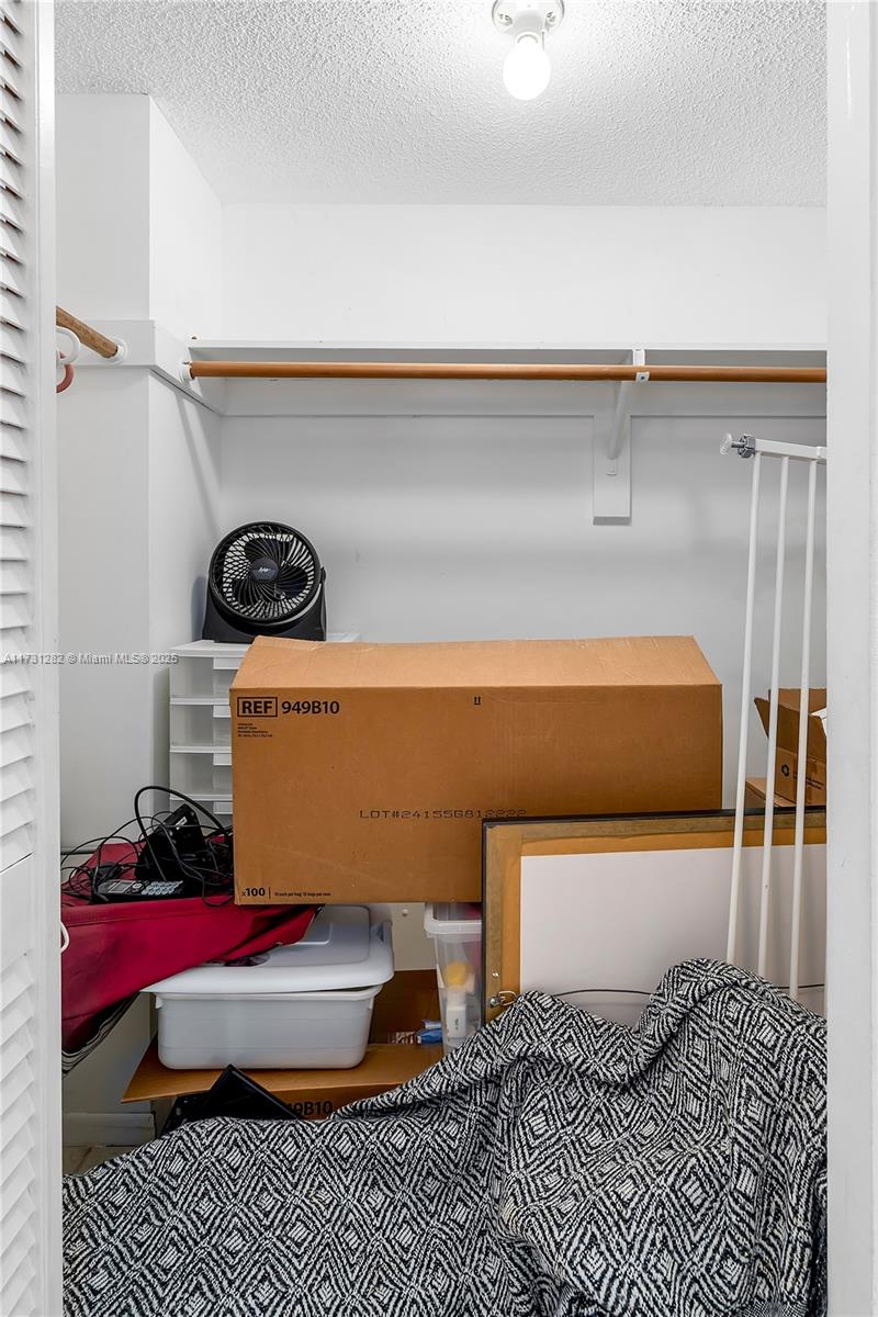 251 174 107 Property Photo 29