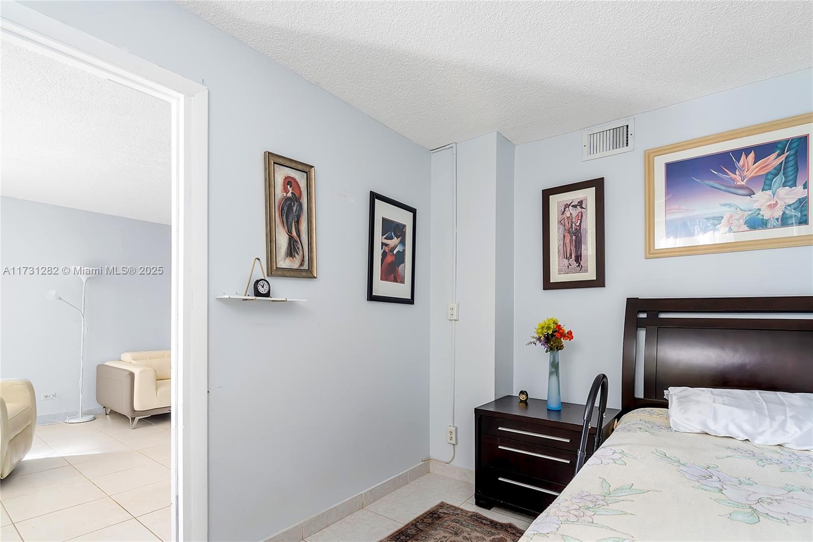 251 174 107 Property Photo 32