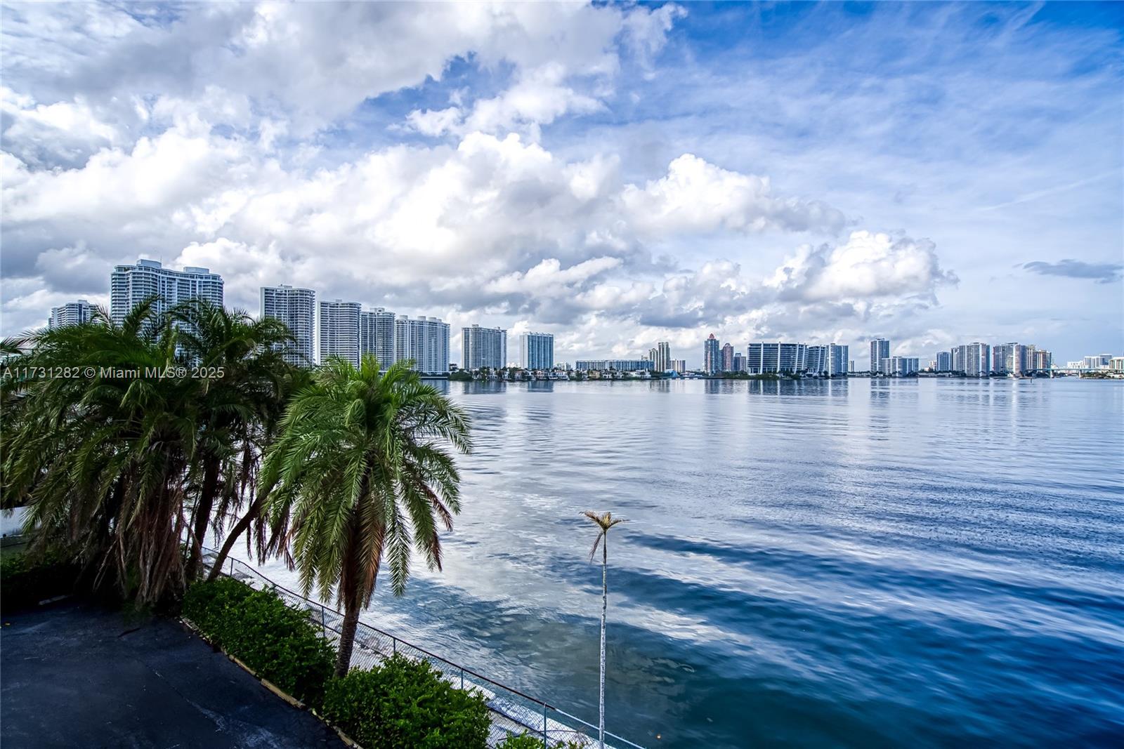 251 174 107 Property Photo 50