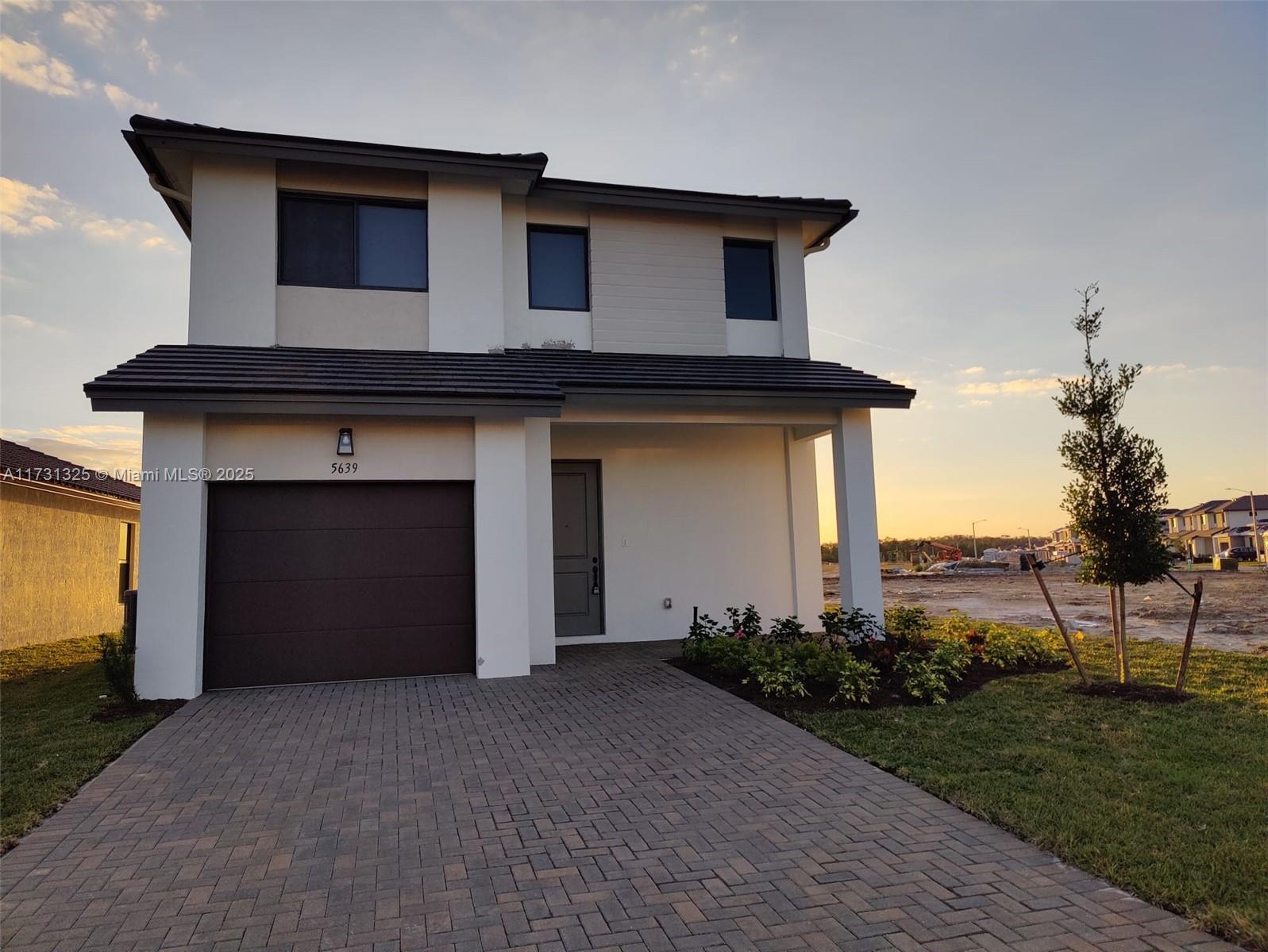 5639 Argento Dr Property Photo 2