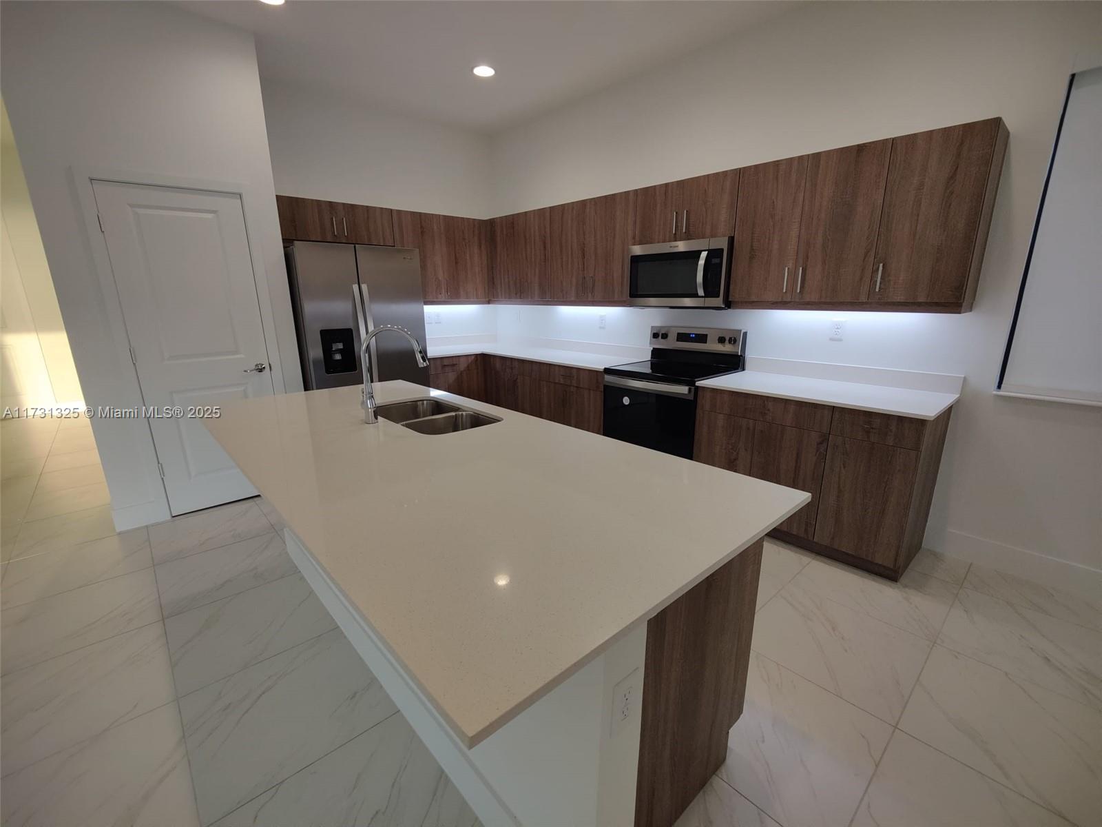 5639 Argento Dr Property Photo 6
