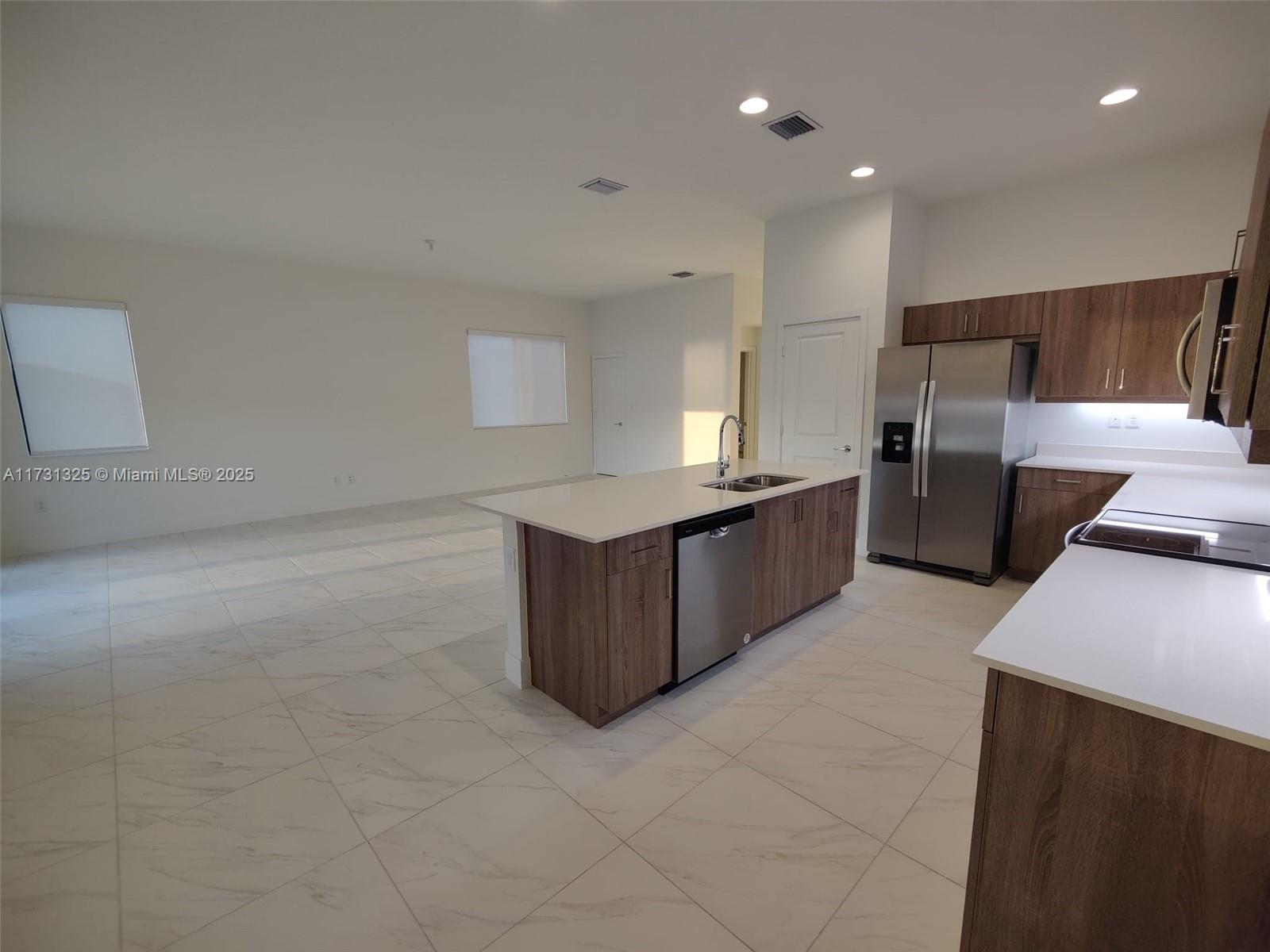 5639 Argento Dr Property Photo 8