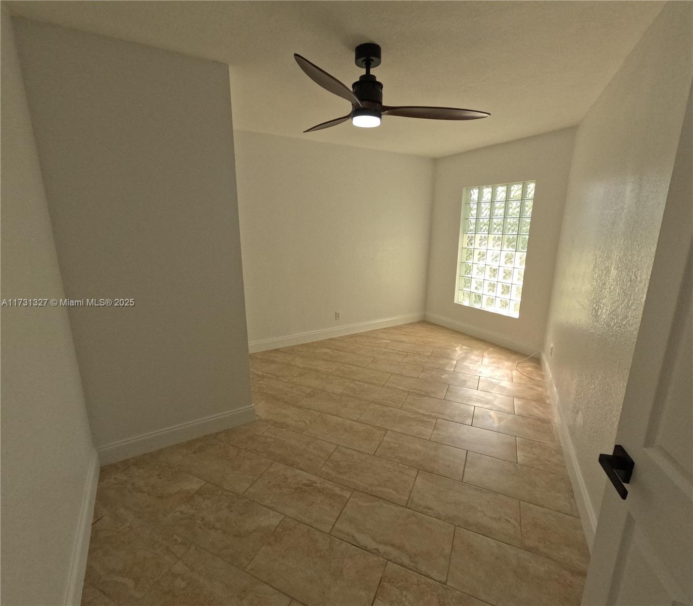 1423 Holly Heights Dr 15 Property Photo 12