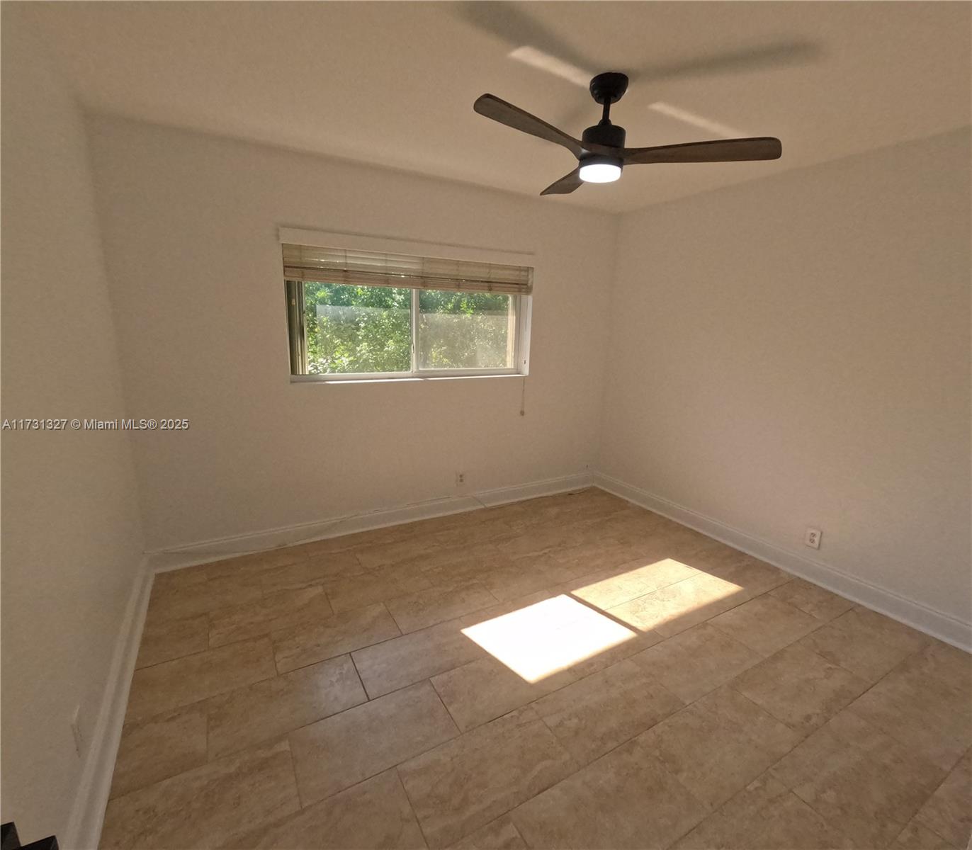 1423 Holly Heights Dr 15 Property Photo 20