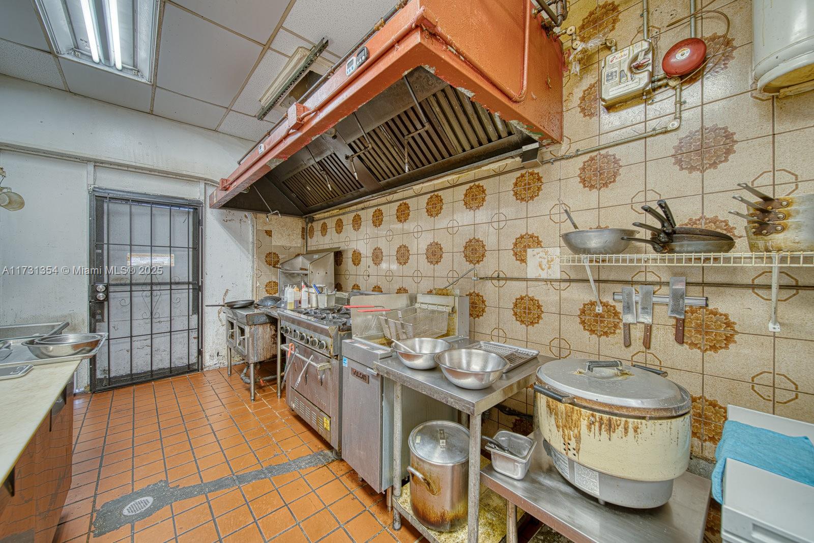 Full-service Restaurant For Sale On Plantation / Sunrise Property Photo 3