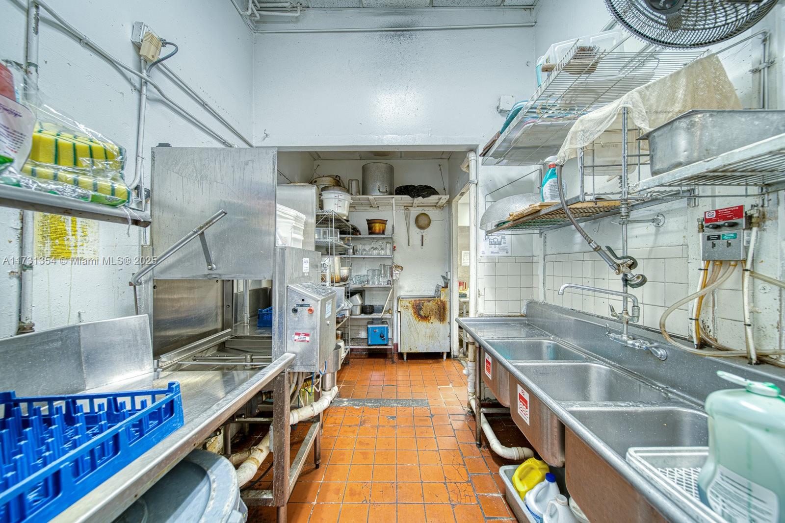 Full-service Restaurant For Sale On Plantation / Sunrise Property Photo 8