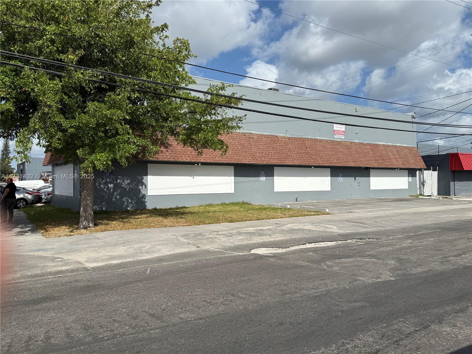 5801 Plunkett St 1&2 Property Photo 3