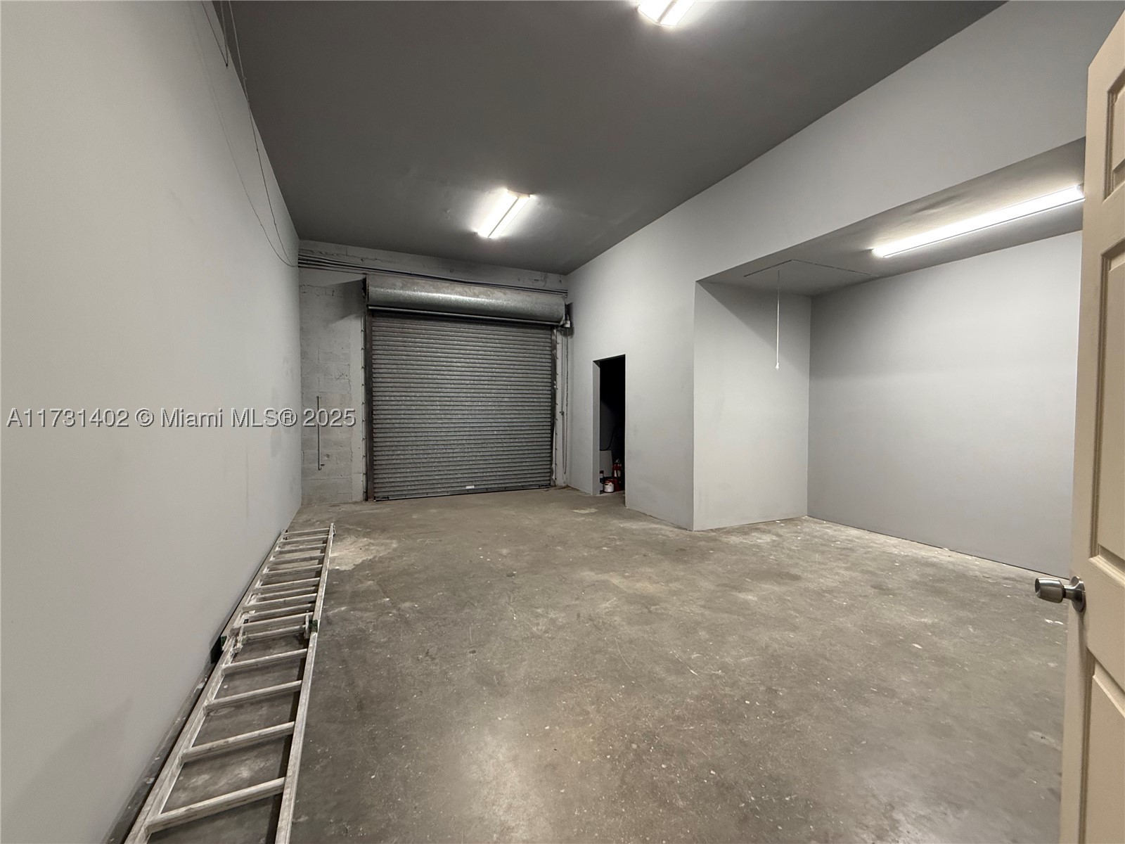 5801 Plunkett St 2 Property Photo 8