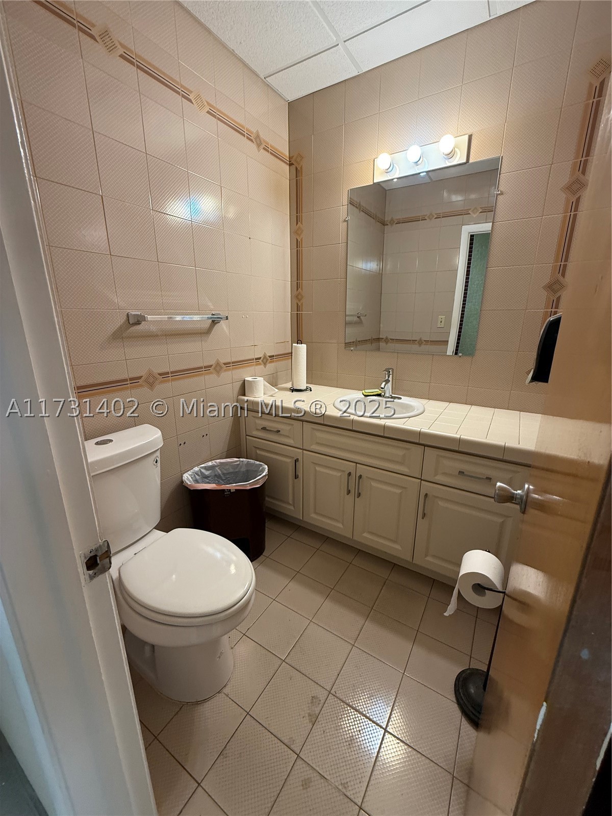 5801 Plunkett St 2 Property Photo 10