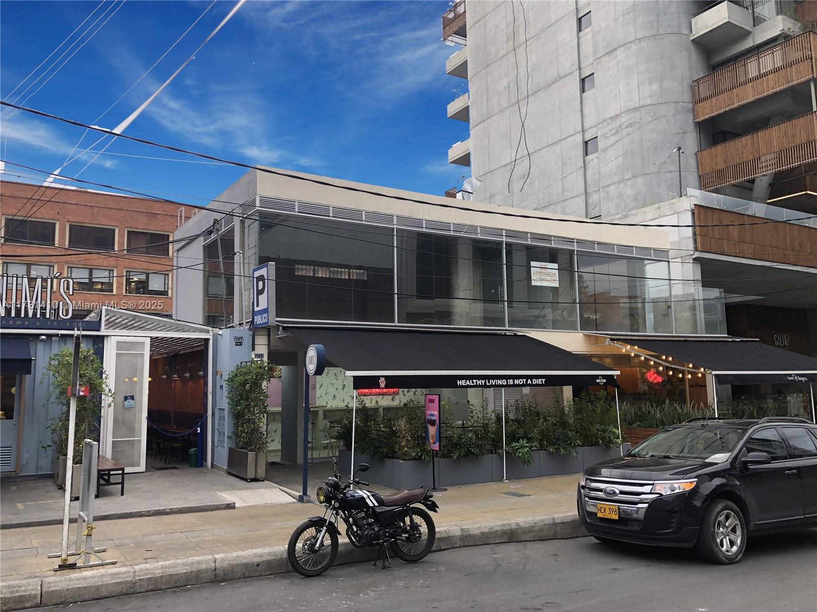 Cra. 12 #93 Bogota, Colombia Property Photo 3