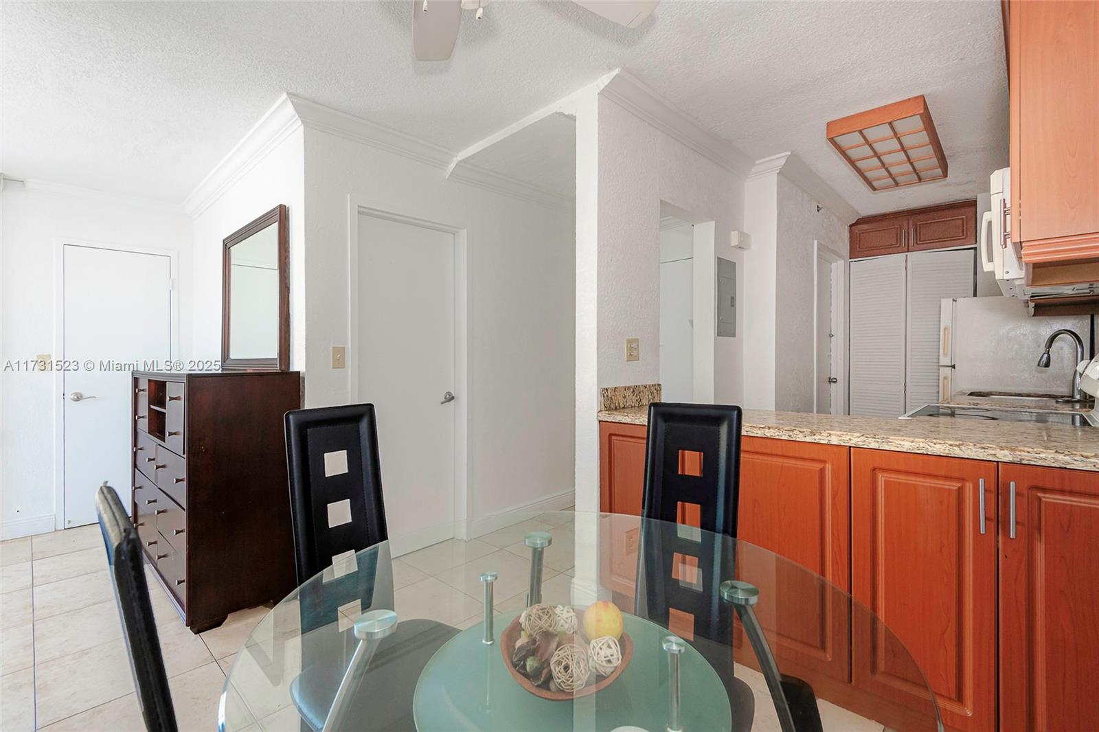 1255 Collins Ave 304 Property Photo 21