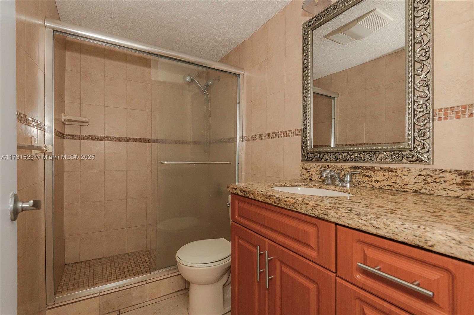 1255 Collins Ave 304 Property Photo 23