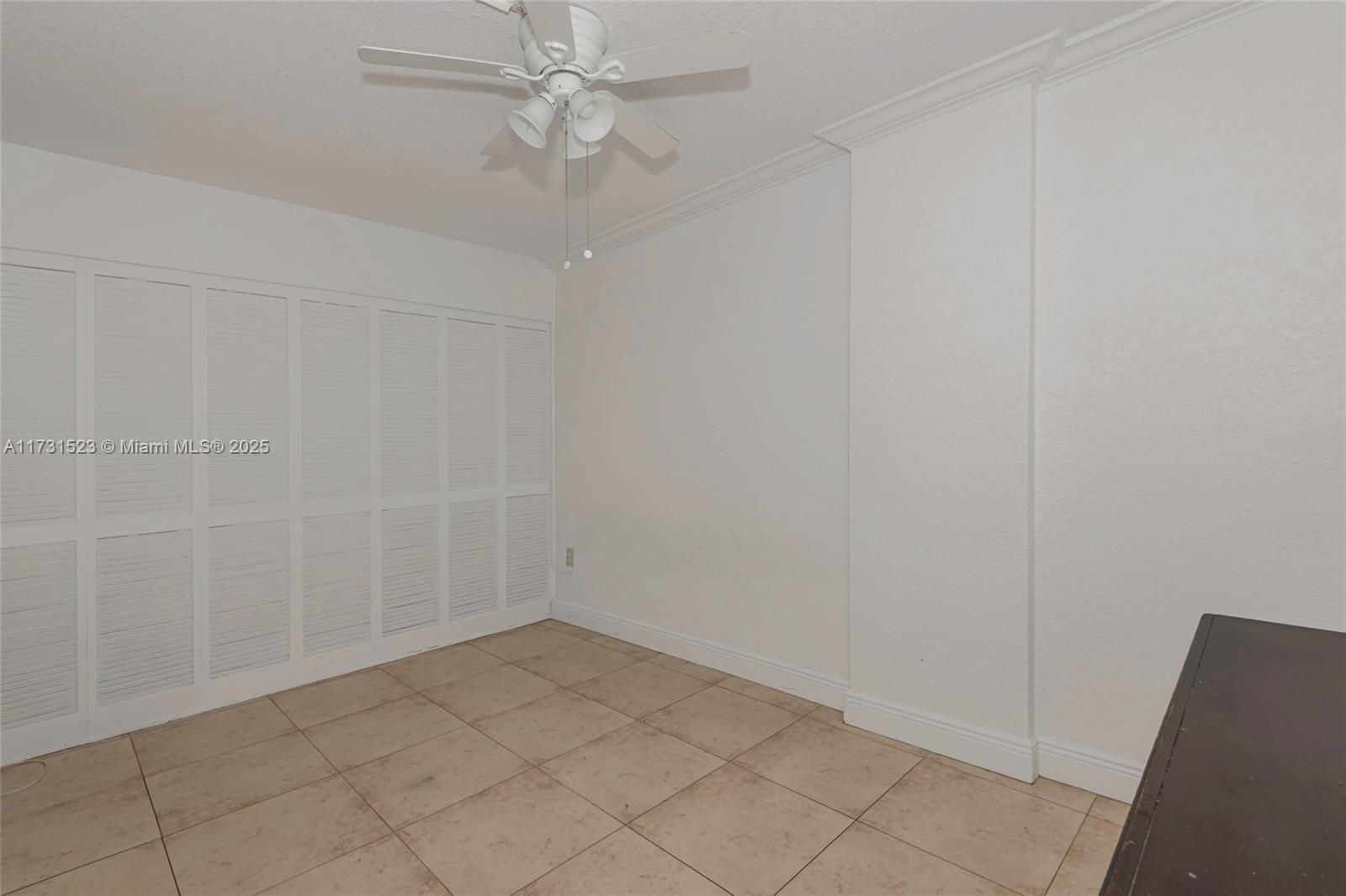 1255 Collins Ave 304 Property Photo 24