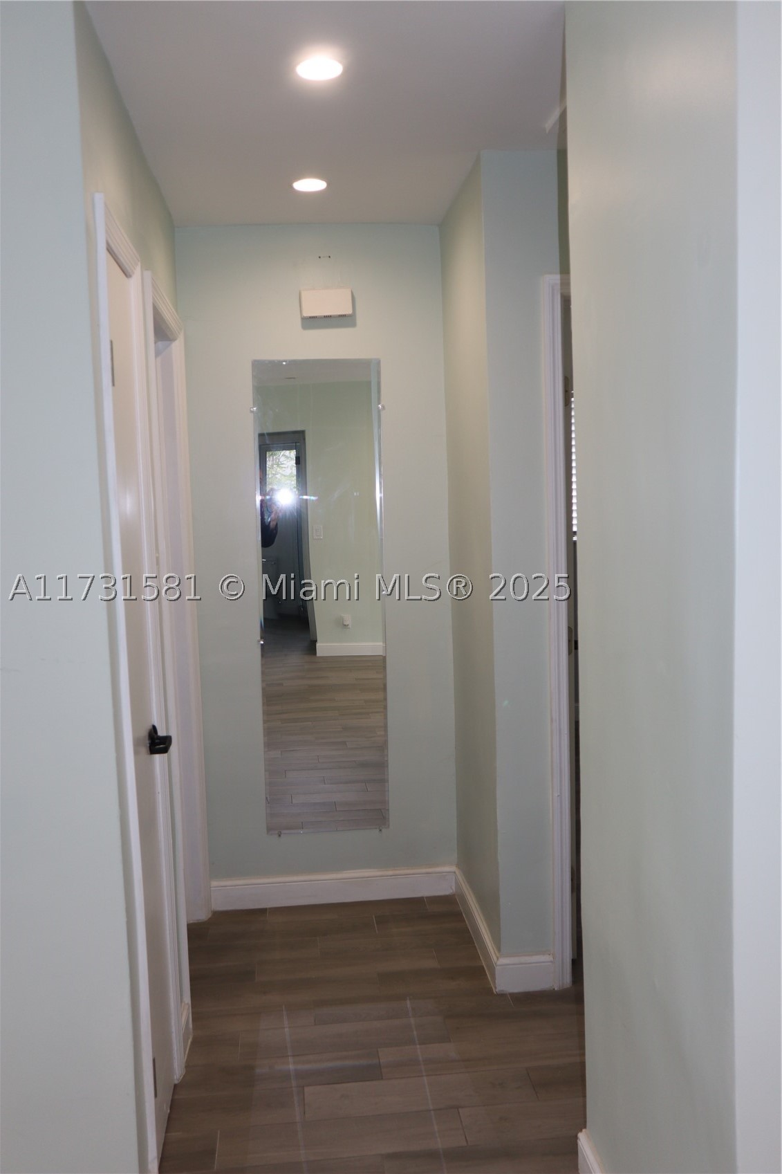 1426 Arthur St Property Photo 9
