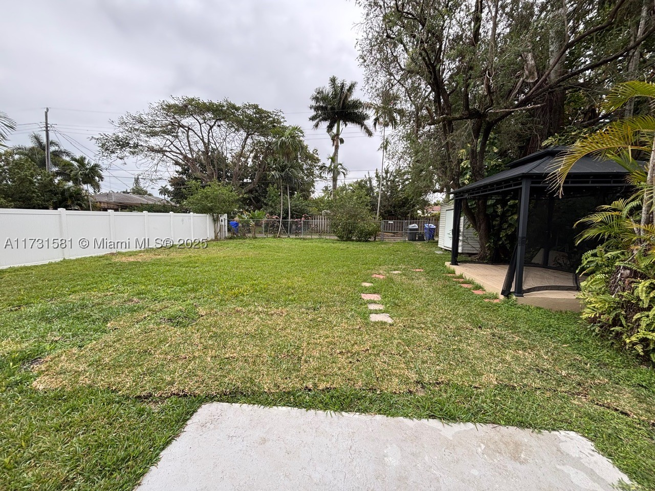 1426 Arthur St Property Photo 14