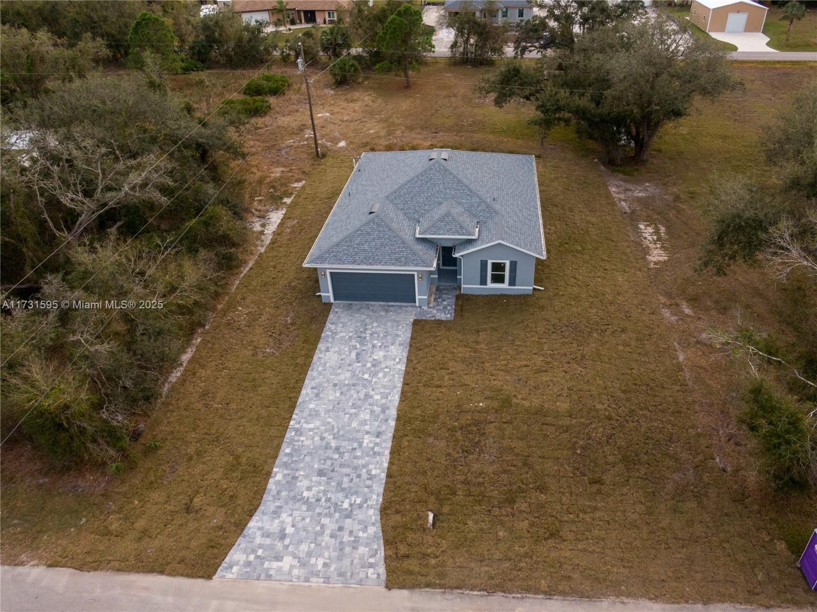 21475 Argosy Ave Property Photo 3