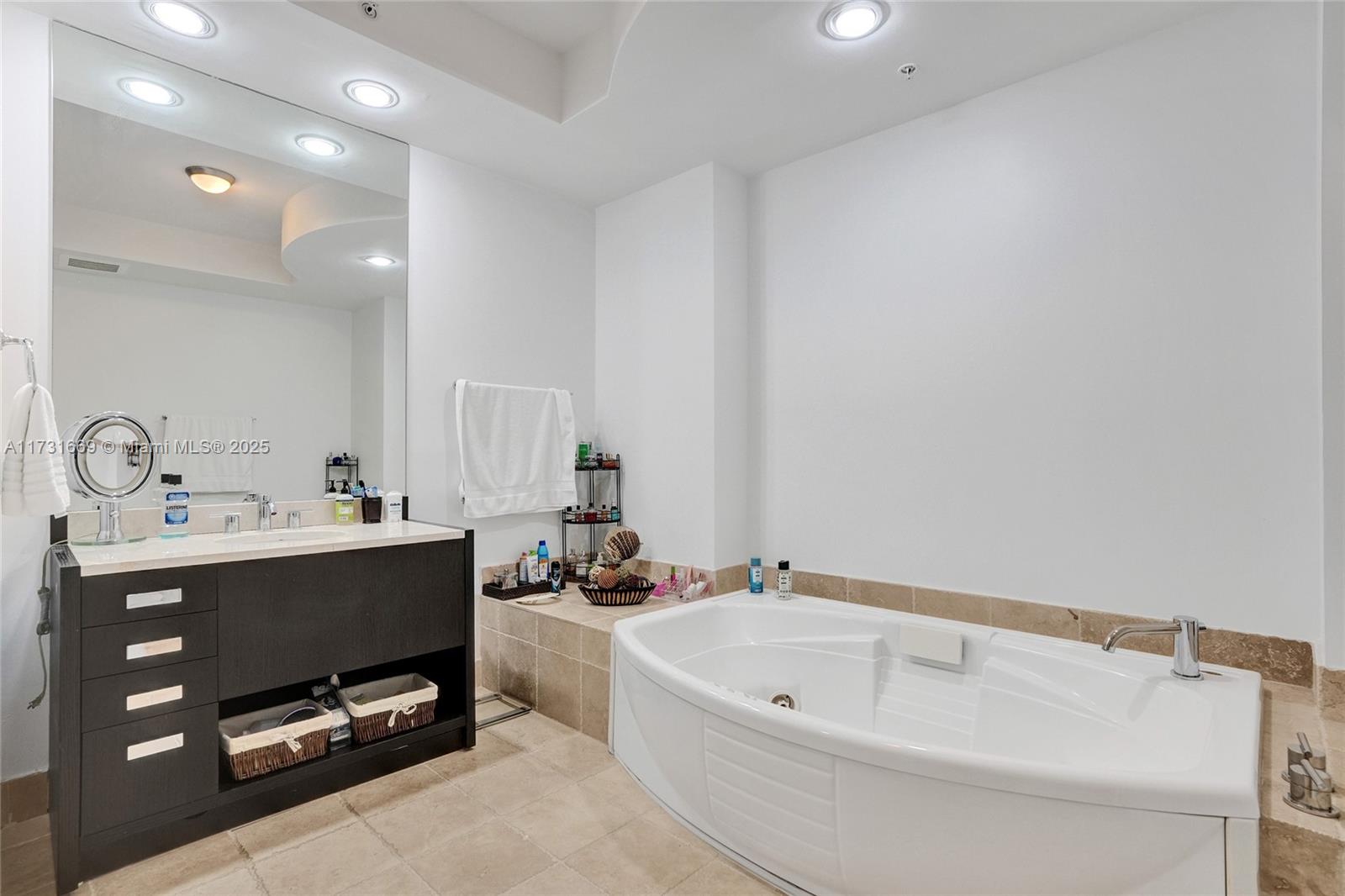 18201 Collins Ave 3804 Property Photo 34