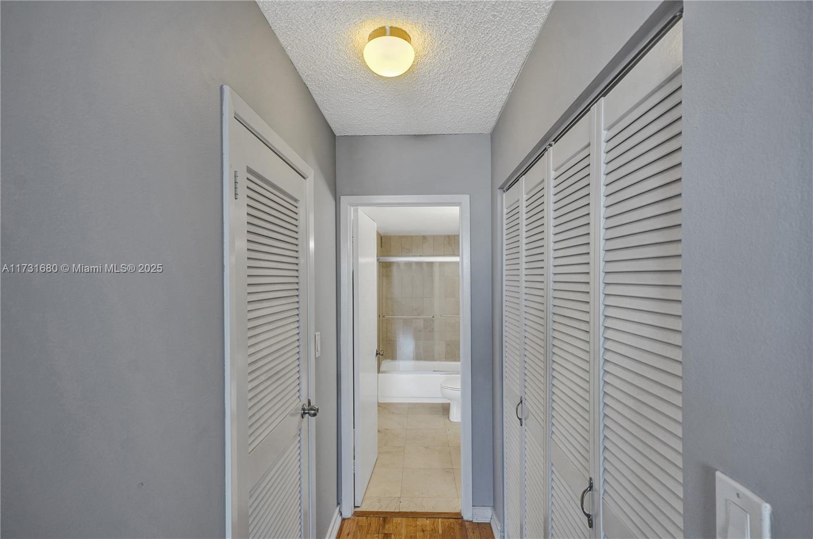 2500 Parkview Dr 808 Property Photo 15