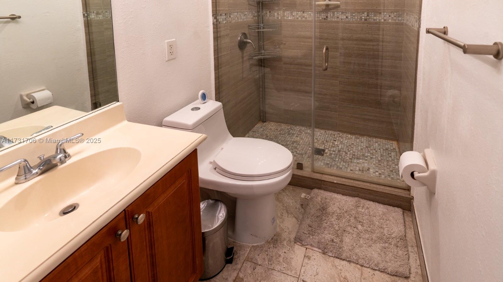 11002 Nw 83rd St 106 Property Photo 5