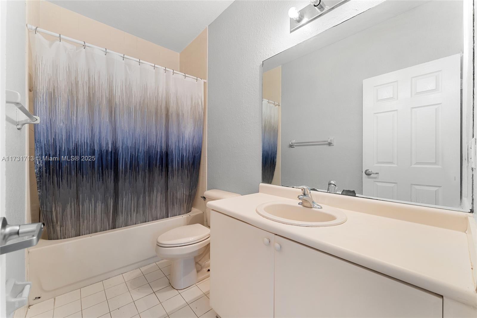 1651 Se 28th Ct 201 Property Photo 10