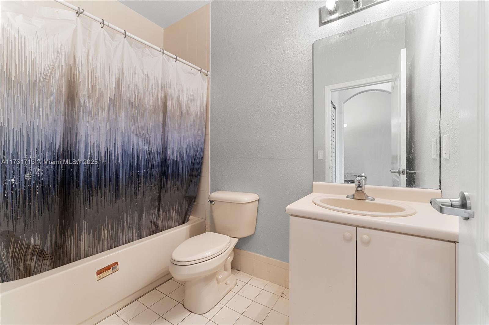 1651 Se 28th Ct 201 Property Photo 13