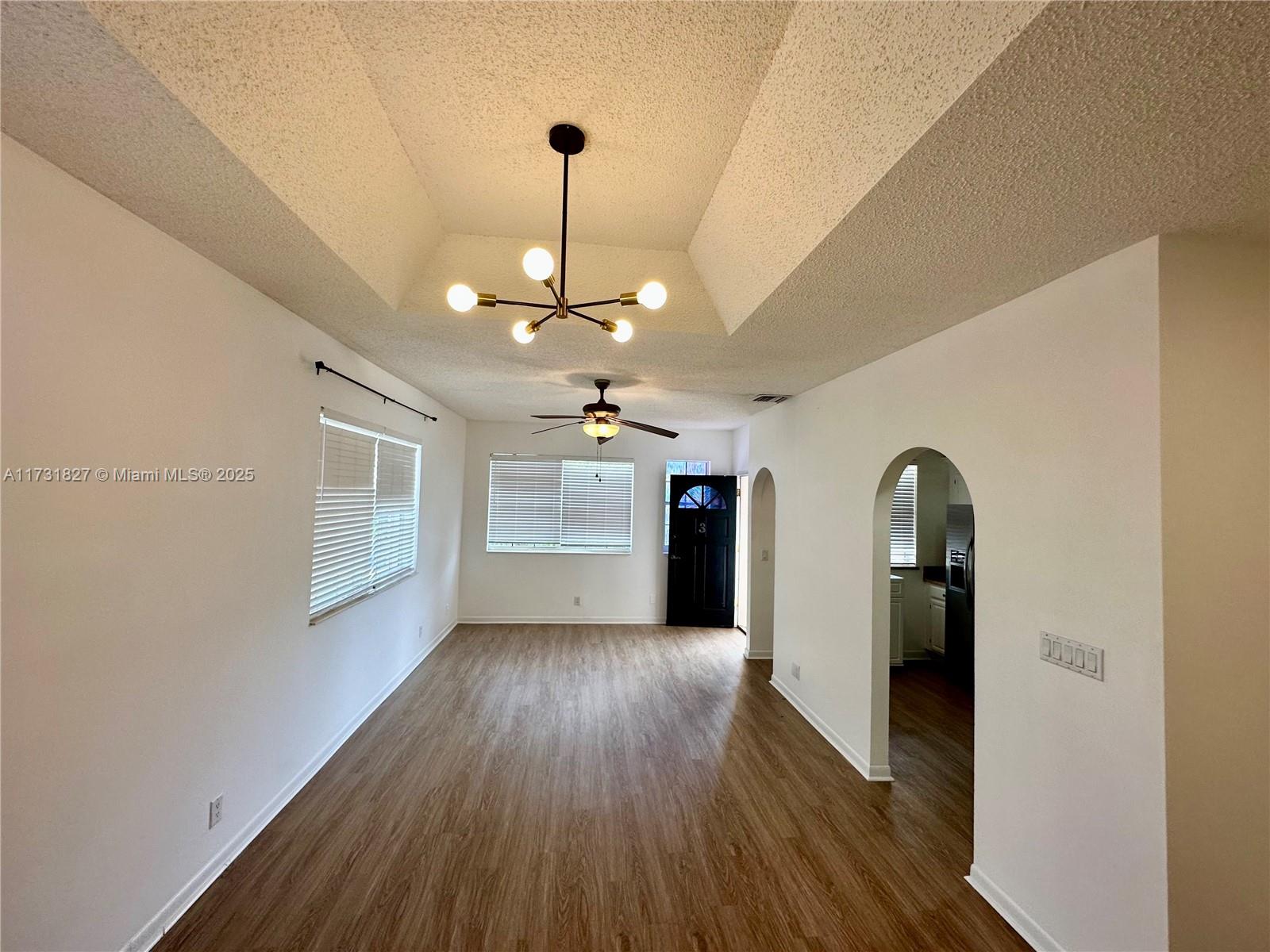 2722 Ne 1st St 3 Property Photo 4