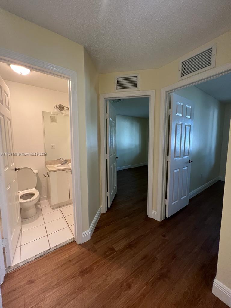 2227 Se 23rd Ter 2227 Property Photo 17