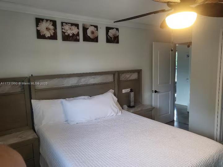 1201 Queen Room Bayview Drive Property Photo 1