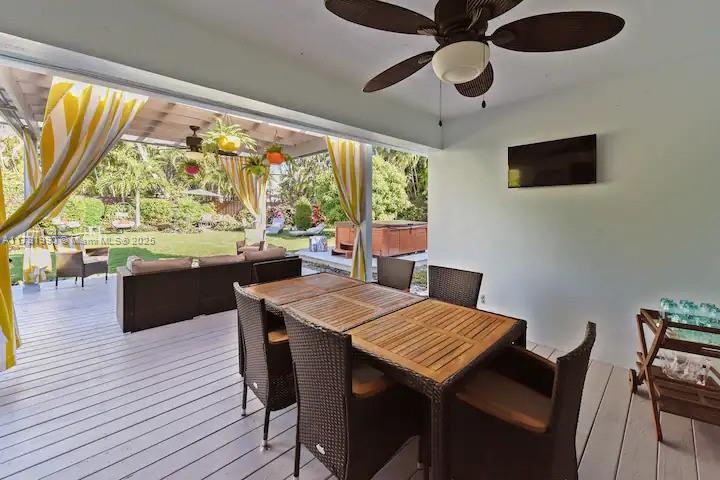 1201 Queen Room Bayview Drive Property Photo 7